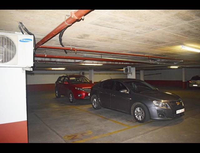 2,030M² OFFICE FOR SALE IN KEMPTON PARK CENTRAL